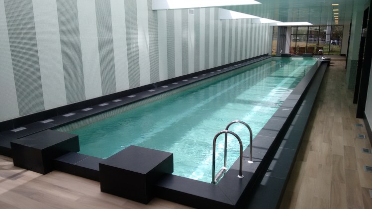 Piscina térmica do Vitra Jardim Europa, da Goldsztein em Porto Alergre/RS